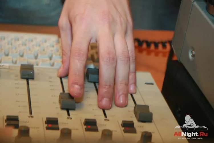 ProMusic - 1 год