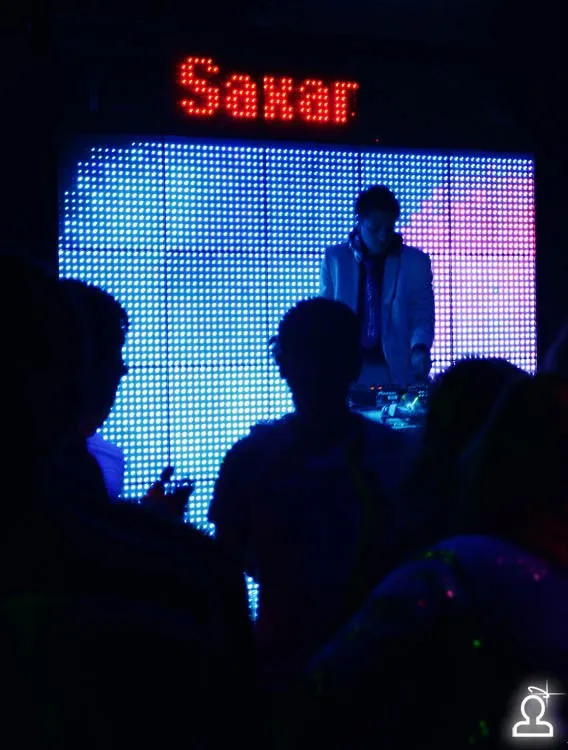 Glamour party