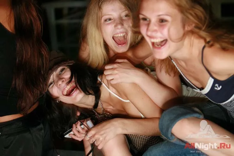 WEST`S COAST PARTY