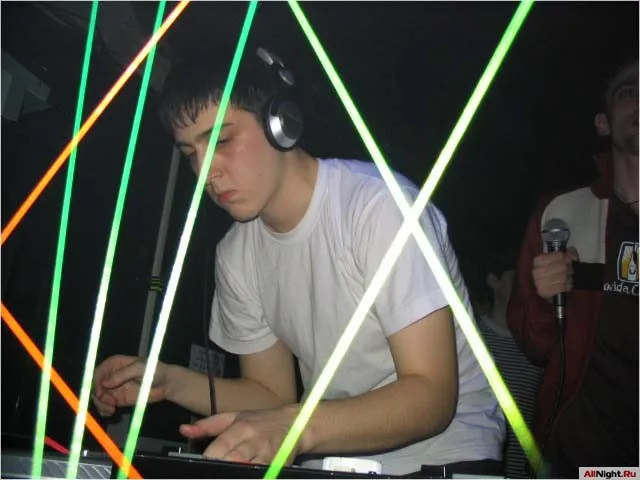 Арена - D`n`B vs Techno