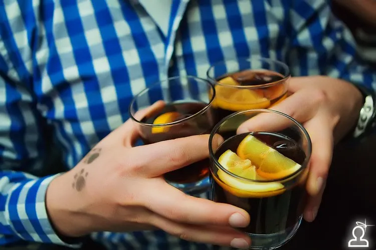 КИСКИ любят WHISKY