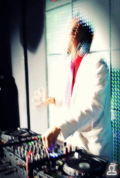 Glamour party