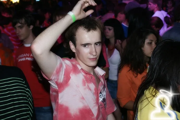 ELECTROBEACH