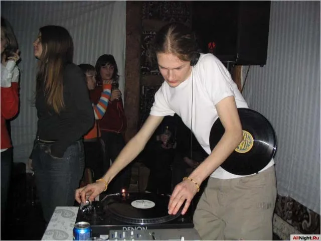 Арена - D`n`B vs Techno