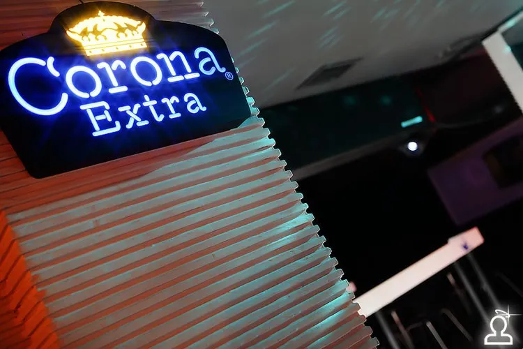 CORONA EXTRA PARTY / SYKE N SUGARSTARR