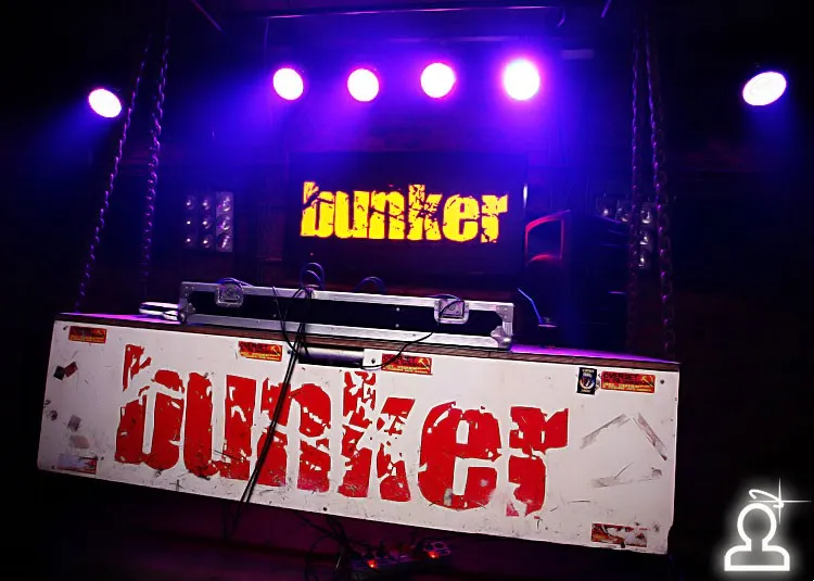 JumpStyle vs TecktOnik