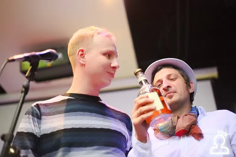 Ундервуд & Bez nazvzniya