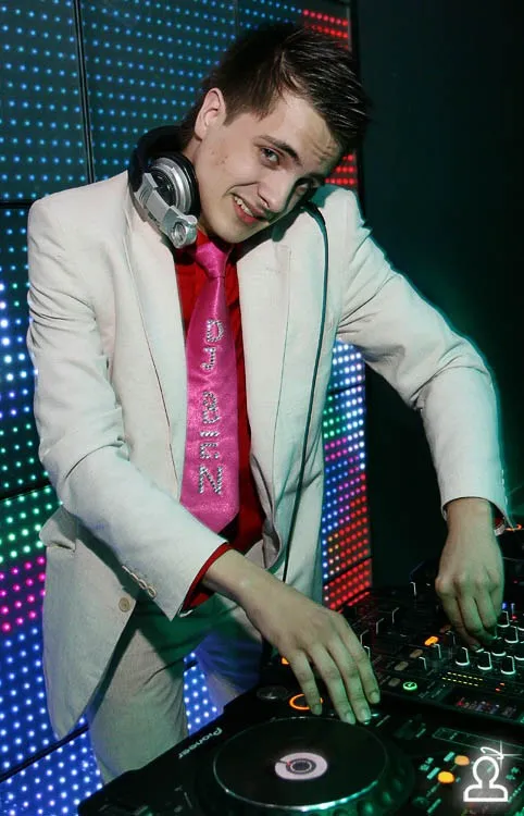 Glamour party