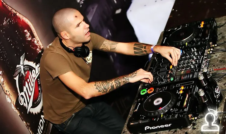Dj Eric Entrena