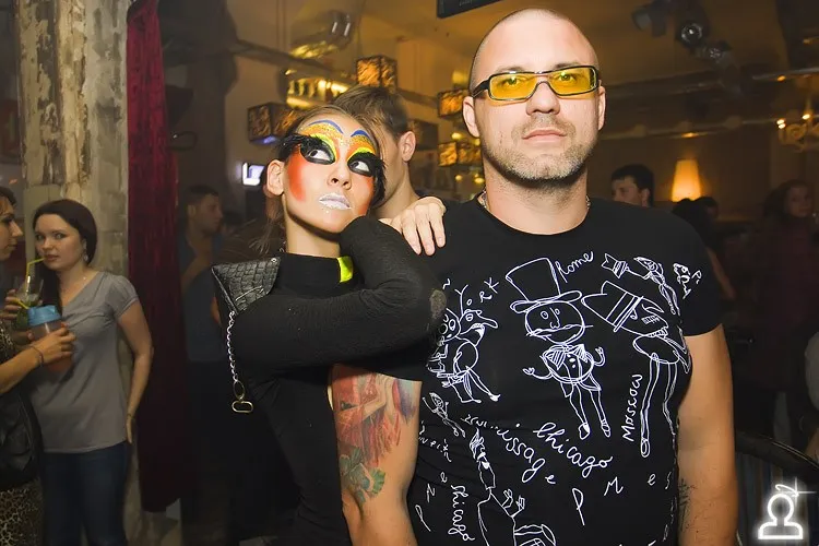 AUDIOFLY & MONAQUE