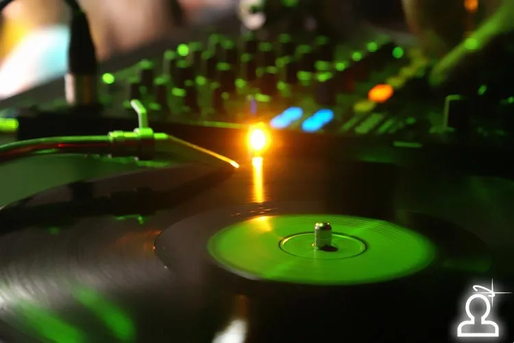 FrozenBass Connection
