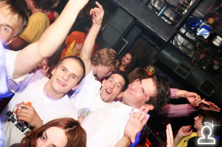 DRUM AND BASS ARENA