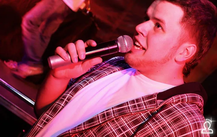МИСС ПОПА ГОДА 2009 / DJ YORK