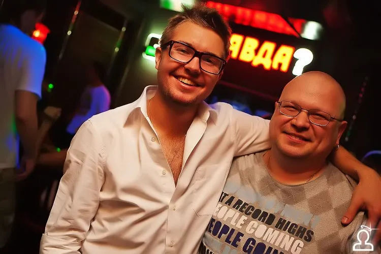 ЗАЙДИ К ДЕКАНУ