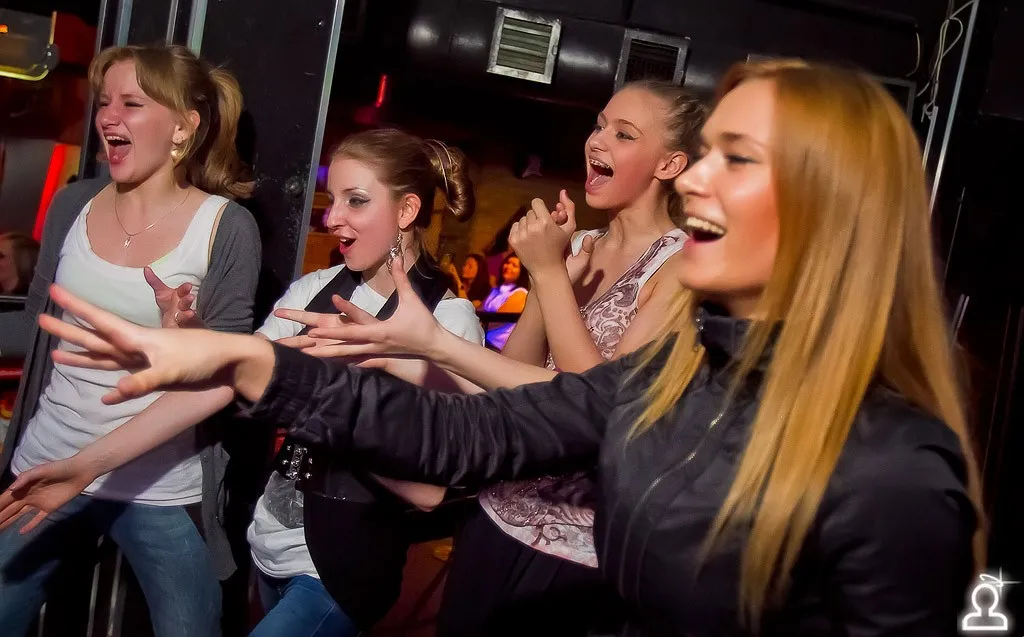 SHAKE IT PARTY B-DAY
