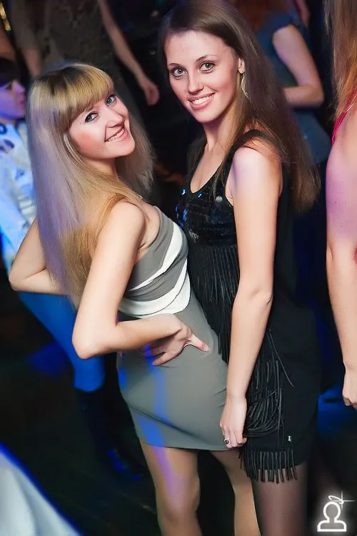 DJ SHE