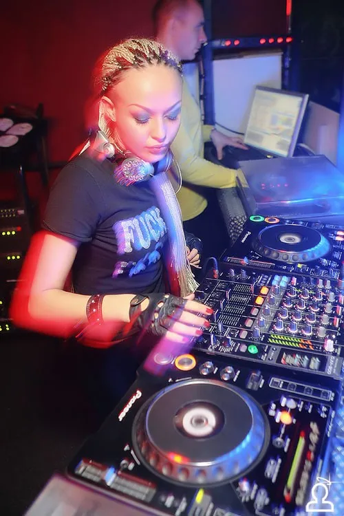 Dj Luna Moor
