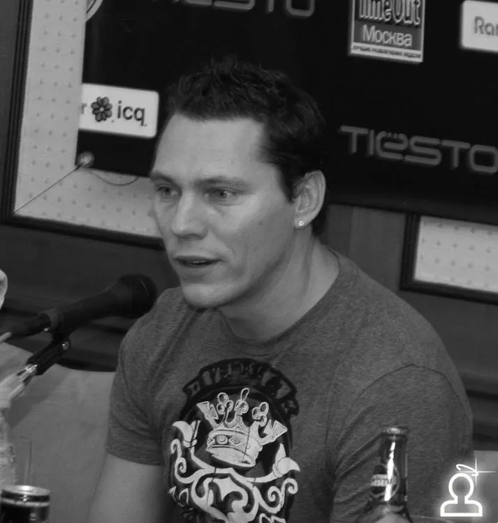 GLOBALCLUBBING Year: Ноябрь Tiesto