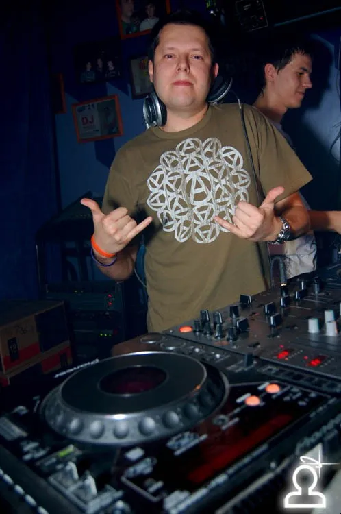 Dj Кореец