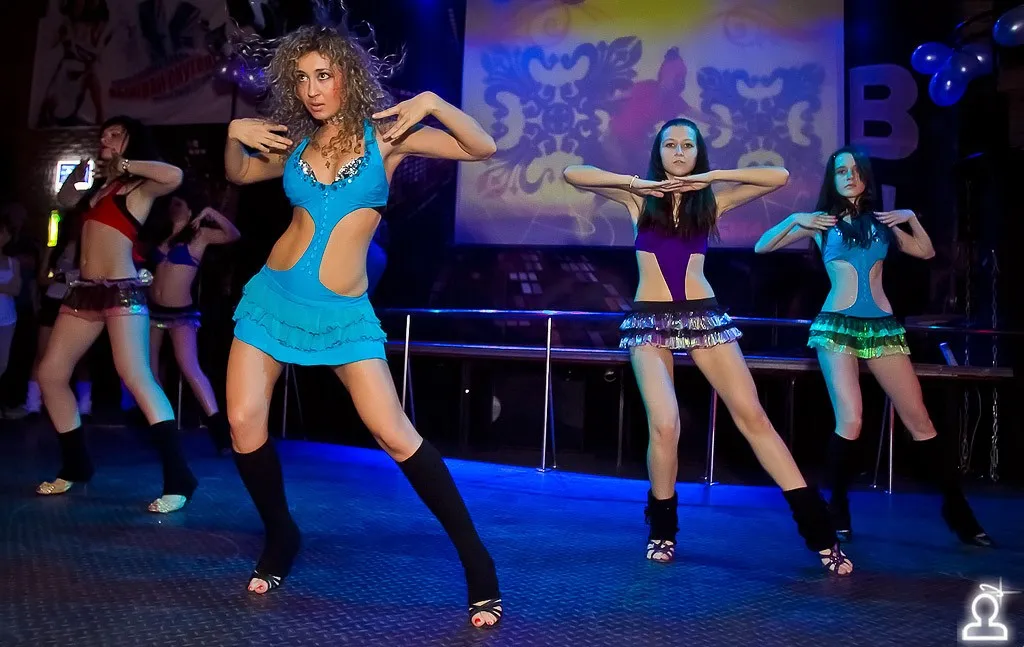 SHAKE IT PARTY B-DAY