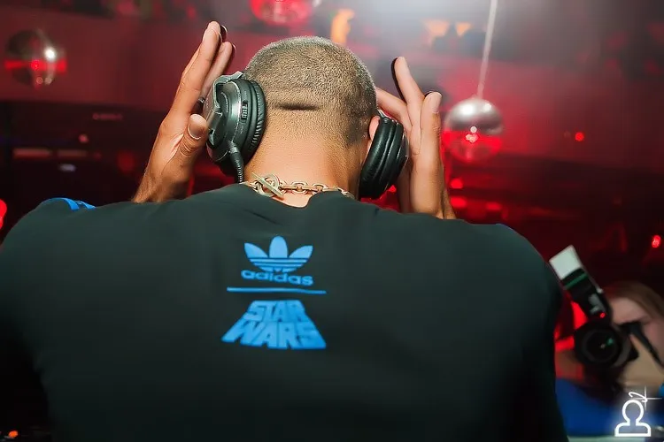 SunVibes Evolution 2011 PreParty / LEEROY THORNHILL