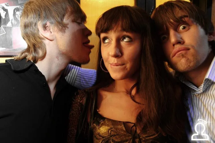 ElectroSandwich