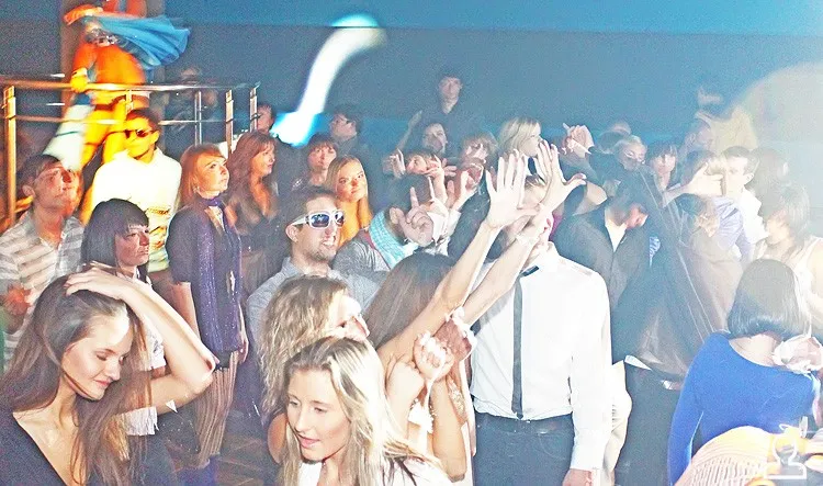 Начало / Dj Tom Pooks