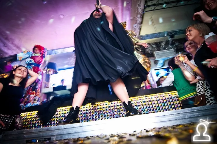 HARD TON DISCO QUEEN