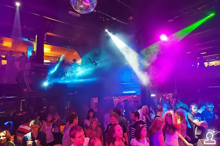 SUMMER JET - DJ She & feat Аdriana