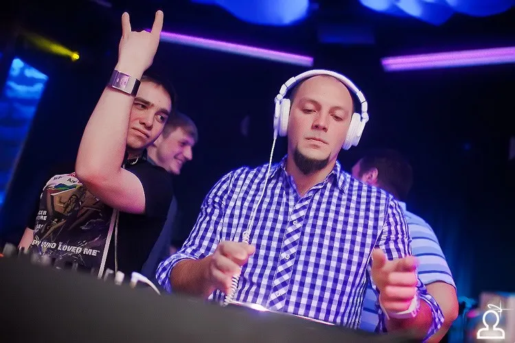 DJ Алексей Лехницкий