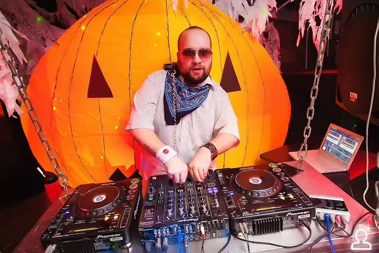 Halloween - Охотники за вампирами