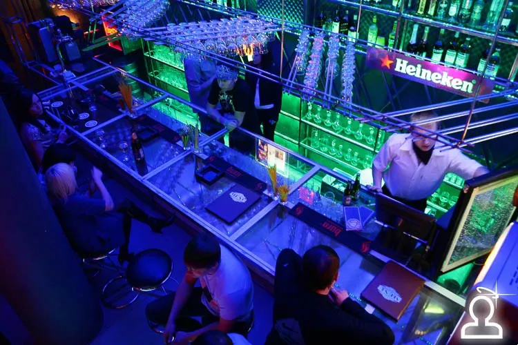 Army of clubbers