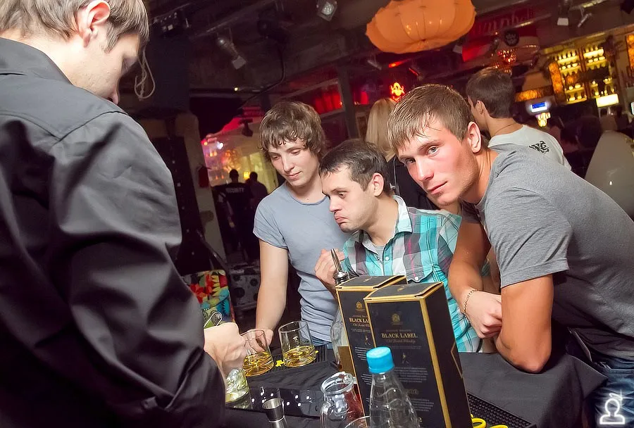 Mario Basanov & Vidis ft. Jazzu