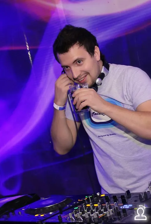 HB Dj Iron