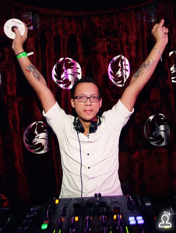 DJ NIKI