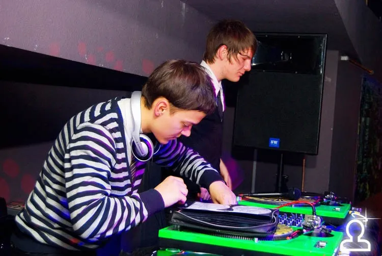Nu Rave - Dance tonight