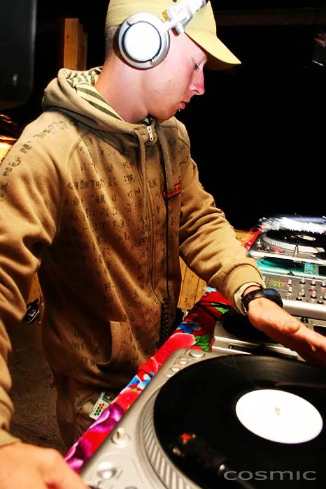 WL`05