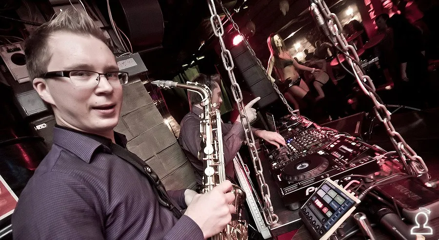 FREE2B / Alex Astero & Evan Sax