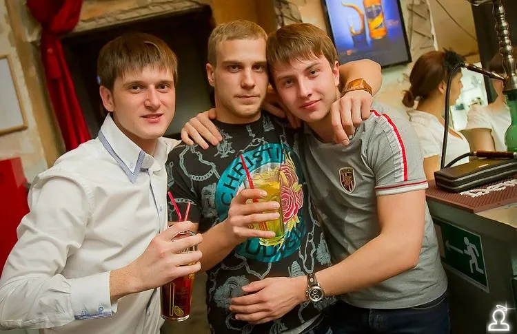Карты, деньги, два ствола