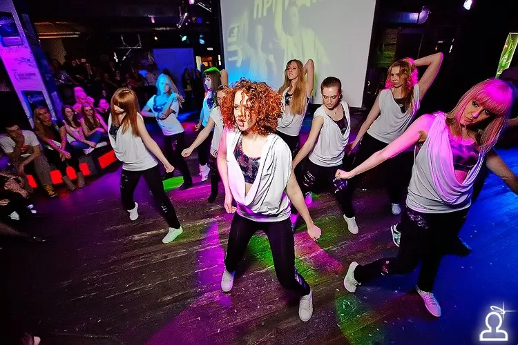 Shake it party