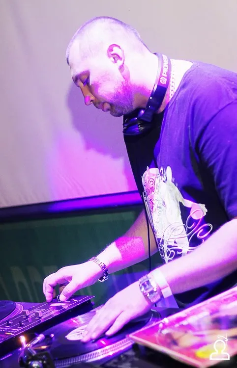 RNB PARTY / DJ LIGHT