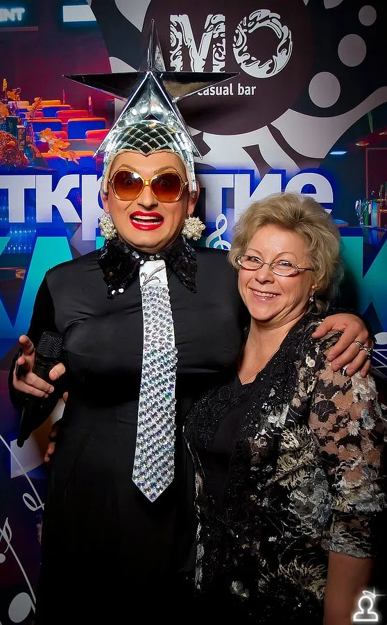 Открытие караоке в баре