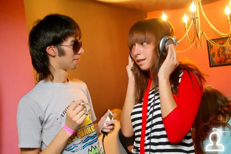 Antipop