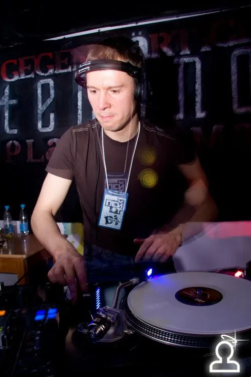 TECHNO FERMA / DJ Geralda