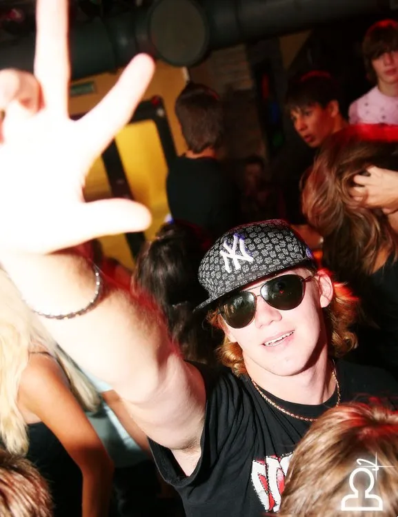 RICH & BITCH /DJ DLEE