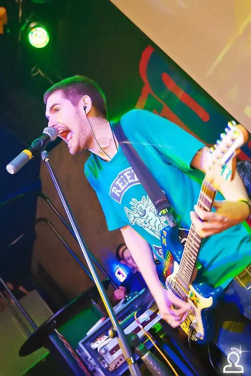 NOIZE MC