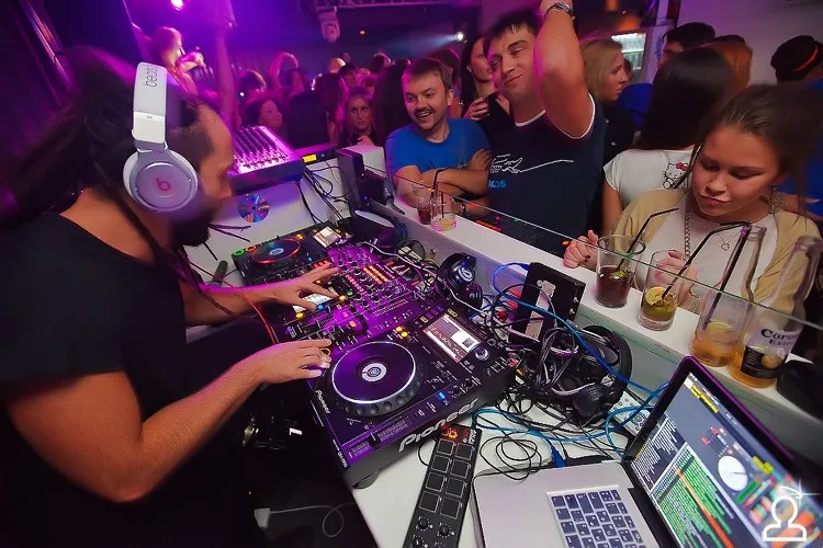 DJ M.E.G.