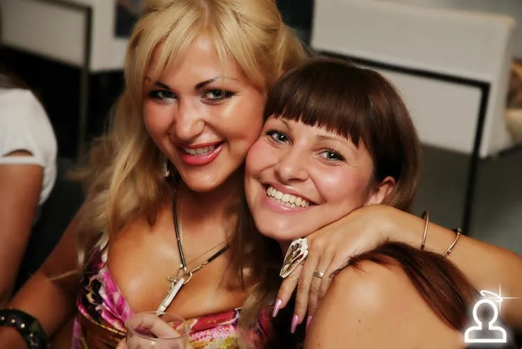 Cosmopolitan Сибирь & FRESITA presents: Strawberry night