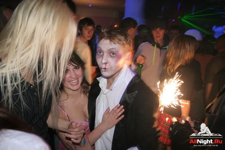 Halloween @ Base