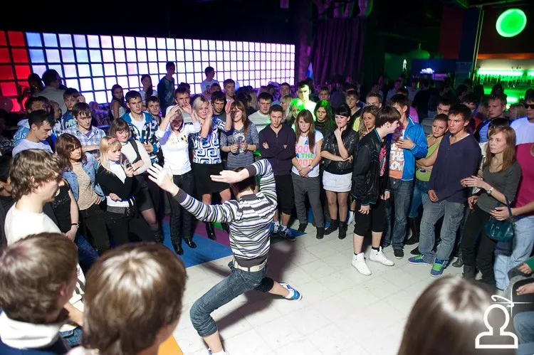 Tecktonik battle